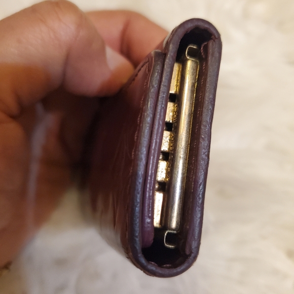 LOUIS VUITTON Virnes Key holder Classic Monogram print - Picture 6 of 9